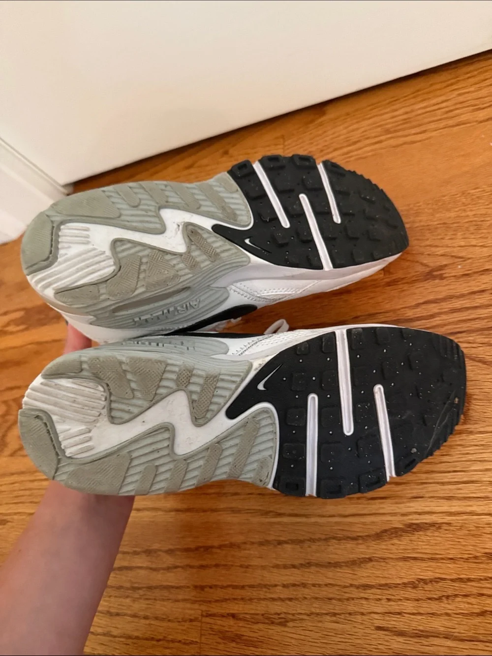 Nike Air Max White and Black Running Sneakers - Picture 4 of 6